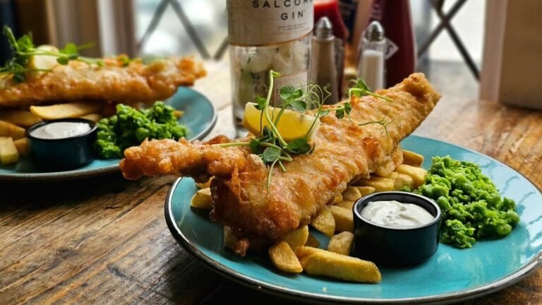 £10 LIGHT LUNCH OFFER AT THE BELL & HOBNAILS!