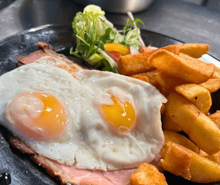 Teddy - ham, egg, chips
